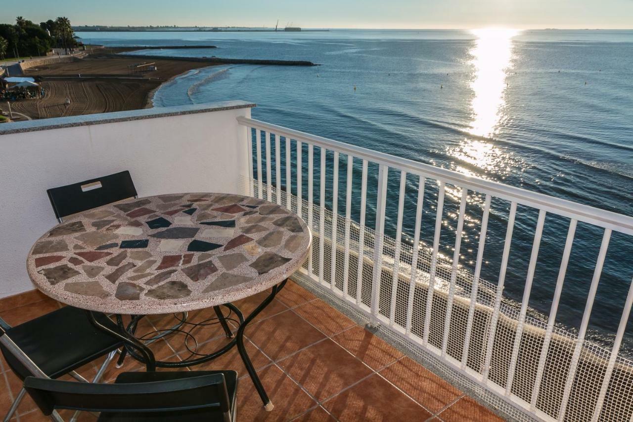 Apartamento En Primera Linea De Mar Sant Carles De La Rapita Ngoại thất bức ảnh